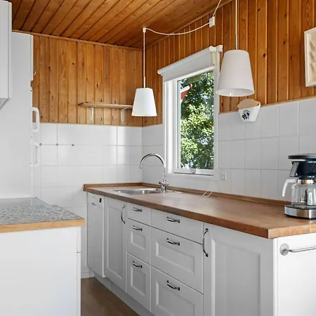 Rajna - 30m From The Sea By Interhome