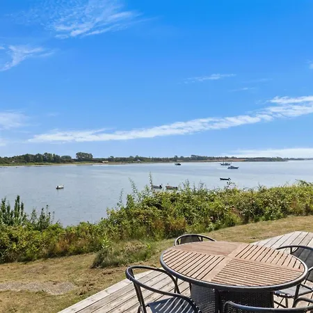 Nyaraló Rajna - 30m From The Sea By Interhome *